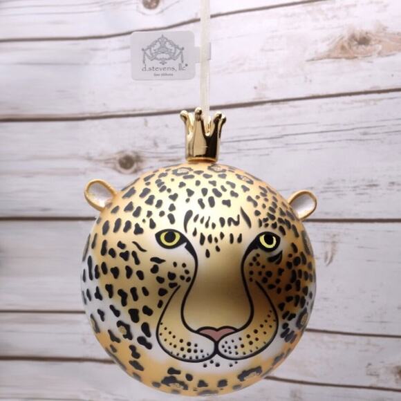 NEW D STEVENS Leopard Hand Blown Porcelain Hand Painted Christmas Ornament - Picture 1 of 1